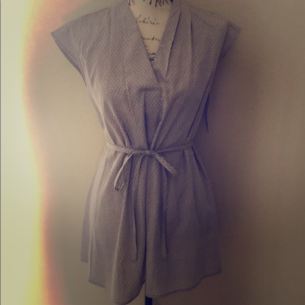 5/$25 NWT Maternity Blouse